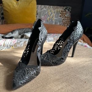 Alice + Olivia black leather lace shoes